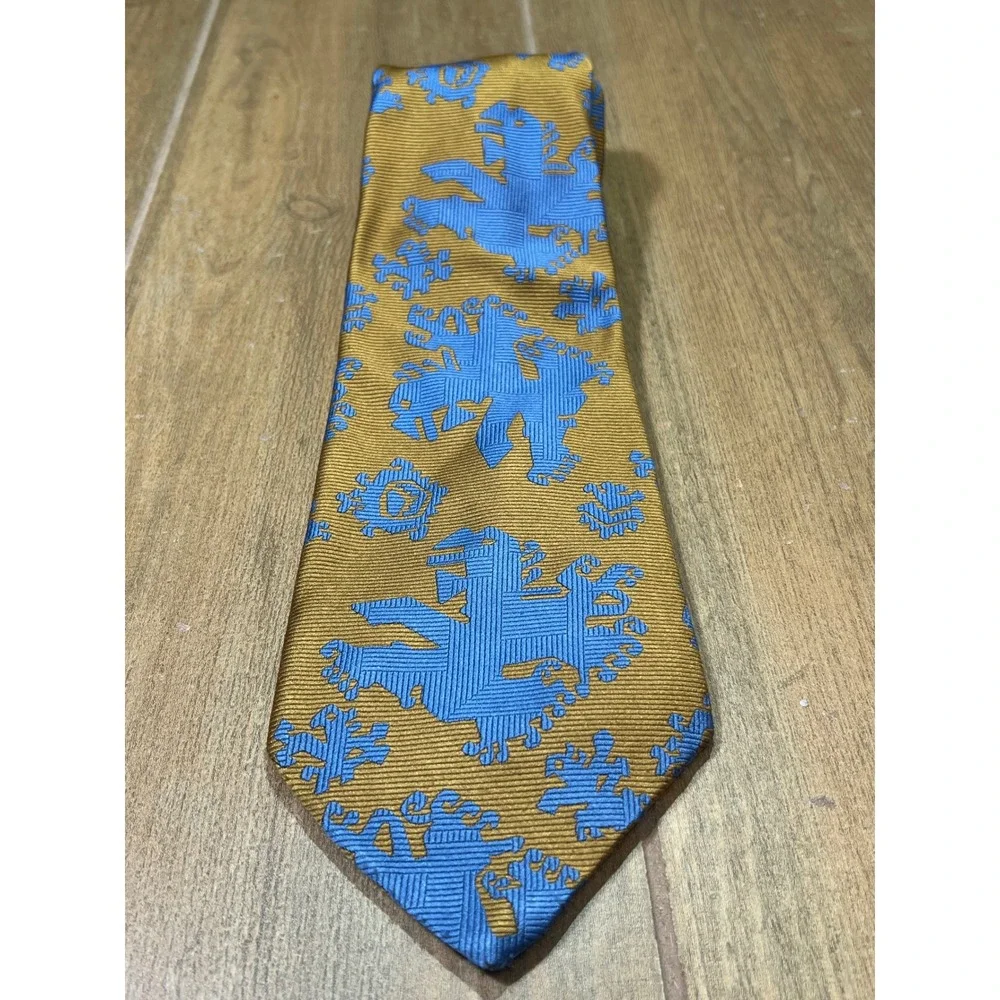 Vintage XXAD The Hecht Co Heraldic Griffin Lion Rampant Gold Blue Tie USA Made